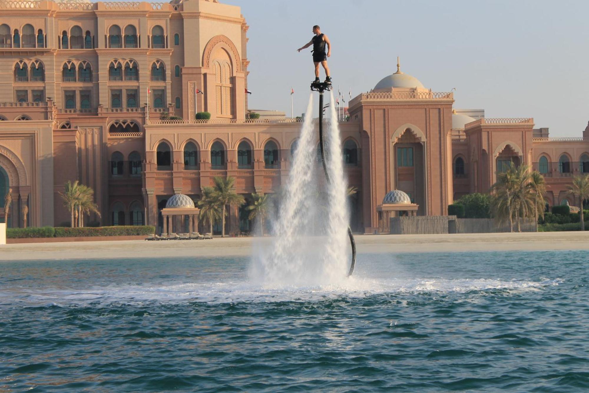 Emirates Palace Mandarin Oriental, Station touristique Abou Dabi